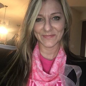 Meet your Posher, Deborah